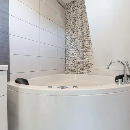 Apartament Gasienica Queen *