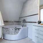 Queen 1 Z Jacuzzi I Widokiem Na Tatry Apartment Zakopane
