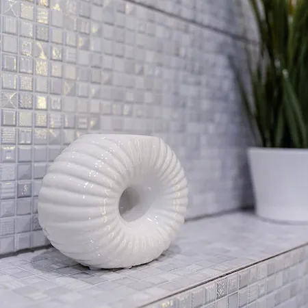 Gasienica Collection - Queen Z Jacuzzi 1 *