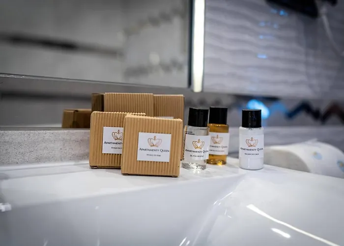 Gasienica Collection - Queen Z Jacuzzi 1 شقة *